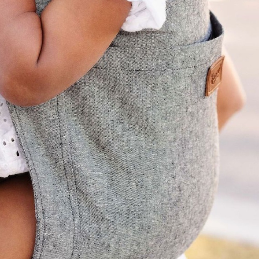 Not Selling Seeking Happy Baby Onbuhimo